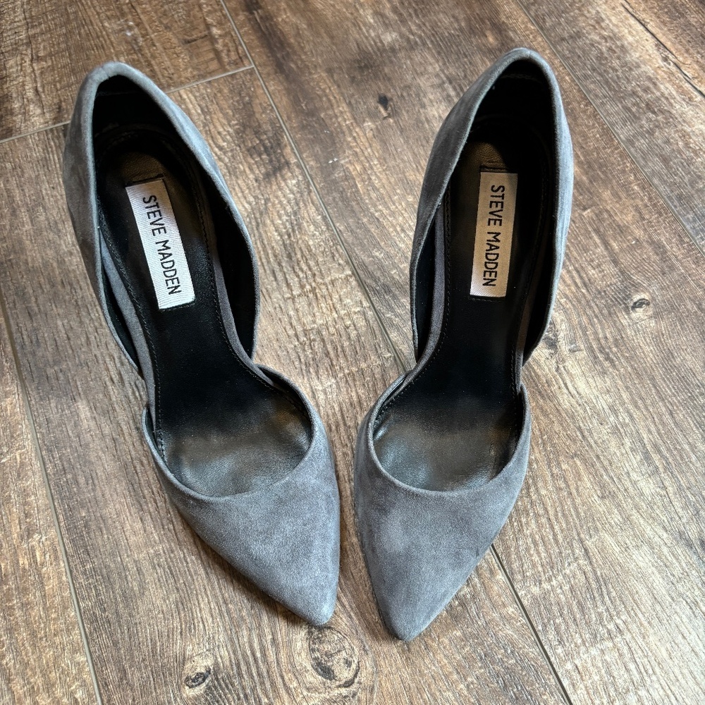 NEW Steve Madden Varcityy Gray Suede Pointed Toe Heels Women's Size 8.5